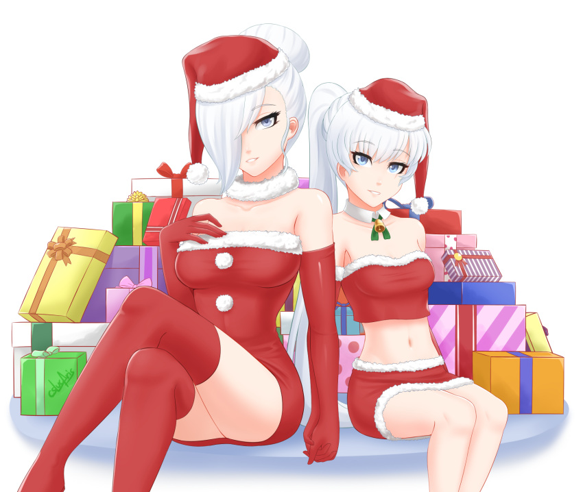 2girls artist_name bell bell_collar bow breasts christmas collar cslucaris elbow_gloves eyebrows_visible_through_hair fur_collar gift gloves hair_bun hair_over_one_eye hand_holding hand_on_own_chest hat highres legs_crossed long_hair looking_at_viewer medium_breasts midriff multiple_girls navel rwby santa_costume santa_hat siblings sisters smile thigh-highs thighs weiss_schnee white_background white_hair winter_schnee