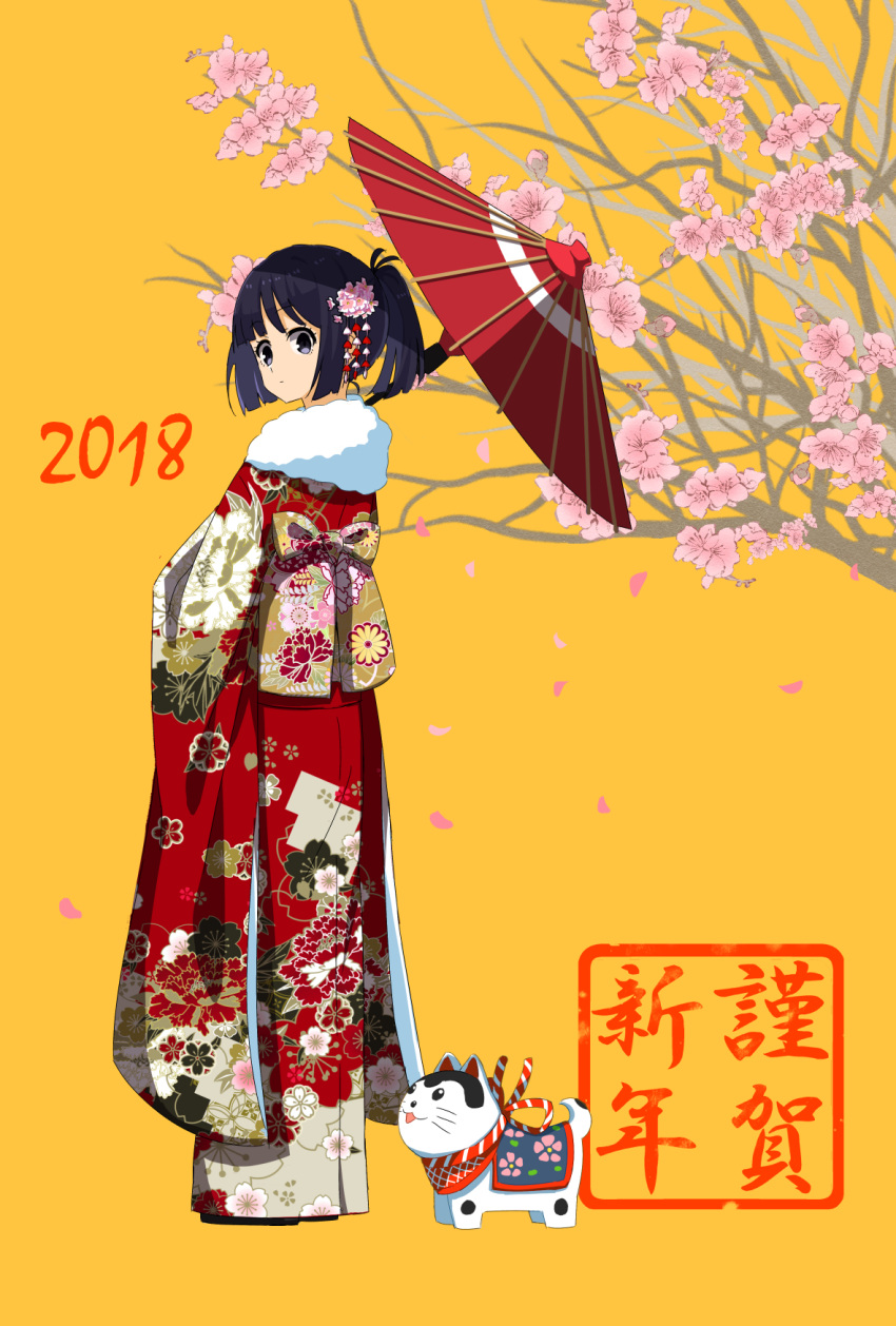 1girl 2018 bangs black_hair blunt_bangs cat cherry_blossoms closed_mouth eyebrows_visible_through_hair floral_print from_side full_body fur_collar hair_ribbon highres japanese_clothes kimono long_sleeves looking_at_viewer looking_to_the_side obi original parasol petals ponytail red_kimono red_umbrella ribbon sash shiime short_hair simple_background solo standing tareme tree umbrella violet_eyes wide_sleeves yellow_background