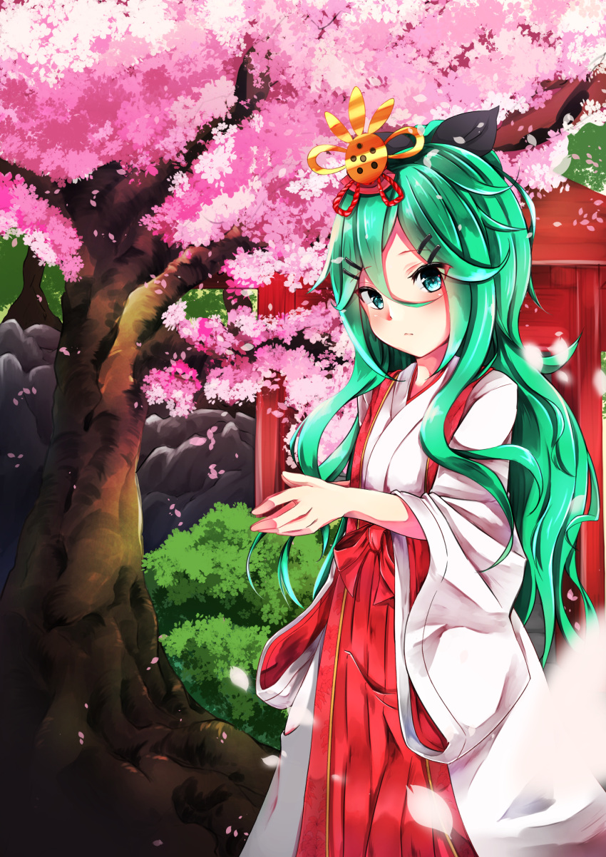 1girl blurry cherry_blossoms commentary_request depth_of_field green_eyes green_hair hair_between_eyes hair_ornament hair_ribbon hairclip highres japanese_clothes kantai_collection long_hair looking_at_viewer miko petals ribbon siroimo0828 solo tree yamakaze_(kantai_collection)