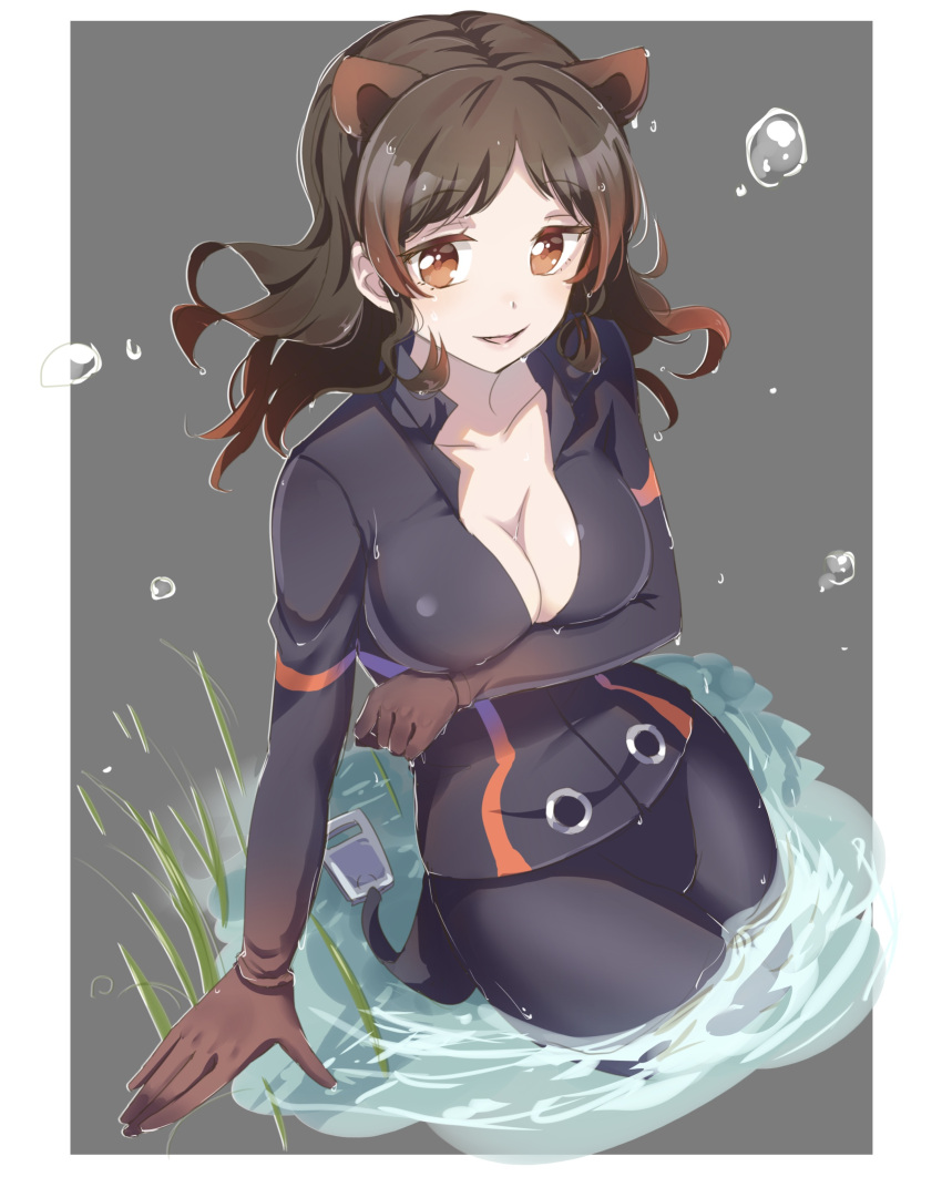 1girl absurdres breasts brown_eyes brown_hair cleavage collarbone extra_ears gradient_hair grey_background highres hippopotamus_(kemono_friends) hippopotamus_ears kemono_friends long_hair looking_at_viewer medium_breasts multicolored_hair parted_lips partially_submerged redhead sangatsu_(sangatsu_05) smile solo wet wet_clothes wet_hair