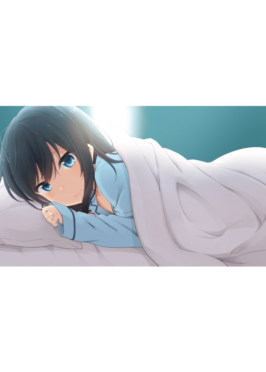 1girl asashio_(kantai_collection) backlighting bangs bed_sheet black_hair blanket blue_eyes blush closed_mouth eyebrows_visible_through_hair glint highres jewelry kantai_collection letterboxed light_smile looking_at_viewer lying nagami_yuu on_bed on_stomach pajamas pillow ring sidelocks smile solo under_covers
