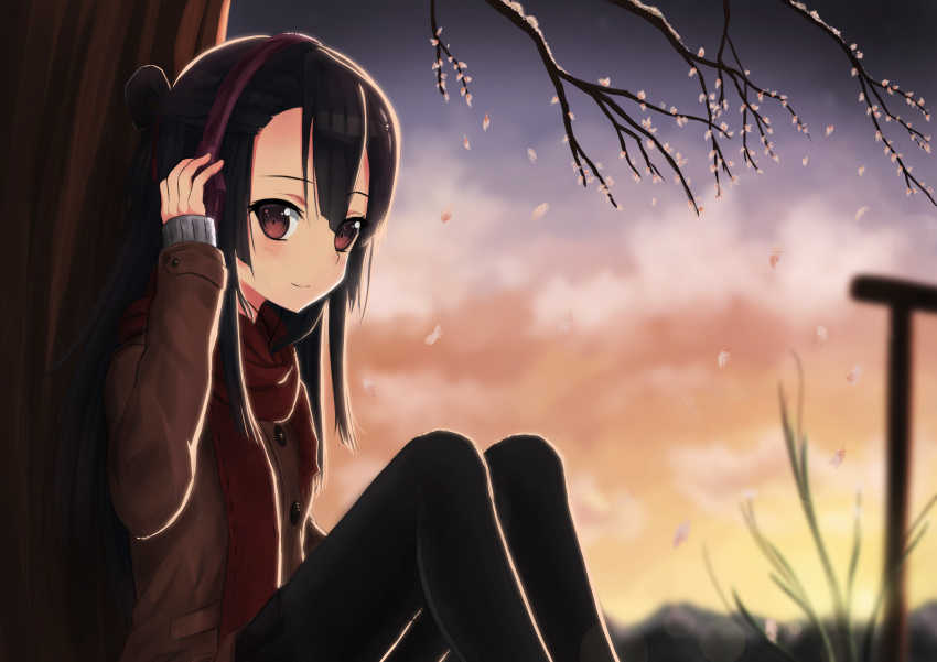 1girl absurdres against_tree asymmetrical_bangs bangs black_hair black_legwear black_skirt blurry blush brown_coat brown_eyes cherry_blossoms closed_mouth coat commentary depth_of_field eyebrows_visible_through_hair from_side hair_between_eyes headphones highres itaro koori_chikage lens_flare nogi_wakaba_wa_yuusha_de_aru one_side_up outdoors pantyhose petals plant pleated_skirt red_scarf scarf sitting skirt sleeves_past_wrists smile solo sunset tree yuusha_de_aru