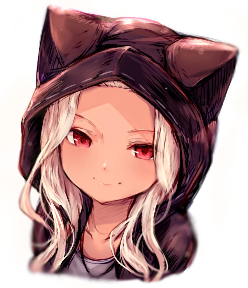 1girl absurdres animal_ears animal_hood blush cat_hood erun_(granblue_fantasy) granblue_fantasy highres hood long_hair looking_at_viewer red_eyes silver_hair simple_background skasaha_(granblue_fantasy) smile solo sukemyon white_background