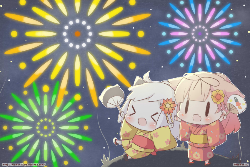 &gt;_&lt; 10s 2girls ahoge alternate_hairstyle arms_up blonde_hair blush_stickers chibi fan fang fireworks flower hair_flaps hair_flower hair_ornament hair_ribbon horns japanese_clothes kantai_collection kimono momoniku_(taretare-13) multiple_girls northern_ocean_hime open_mouth pale_skin ponytail remodel_(kantai_collection) ribbon sandals shinkaisei-kan twitter_username watermark web_address white_hair wide_sleeves yukata yuudachi_(kantai_collection)