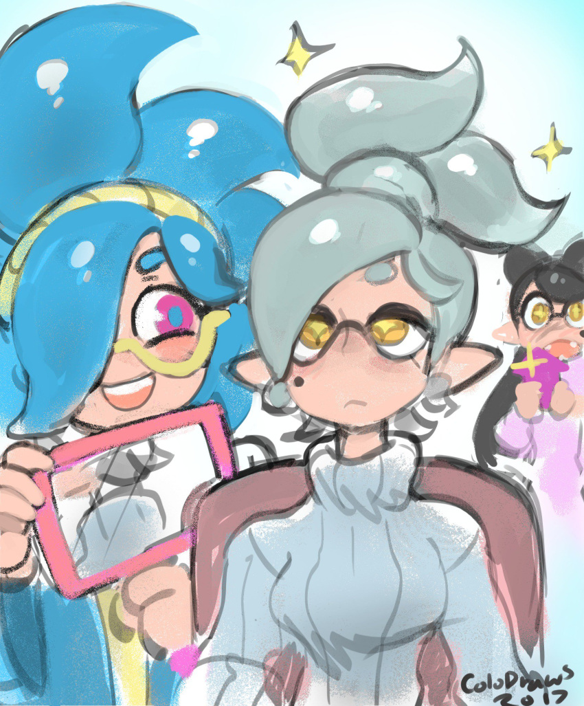 +_+ 3girls aori_(splatoon) blue_hair colo_(nagrolaz) domino_mask fangs glasses hairdressing highres hotaru_(splatoon) inkling mask mirror mole mole_under_eye multiple_girls phone pink_eyes pointy_ears ribbed_sweater splatoon splatoon_1 squid sweater tentacle_hair topknot yellow_eyes