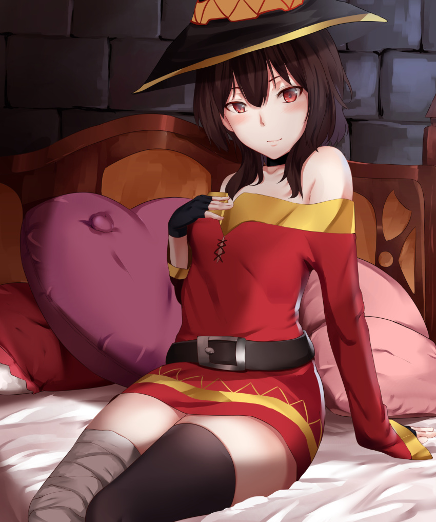 brown_eyes brown_hair kono_subarashii_sekai_ni_shukufuku_wo! megumin short_hair smile