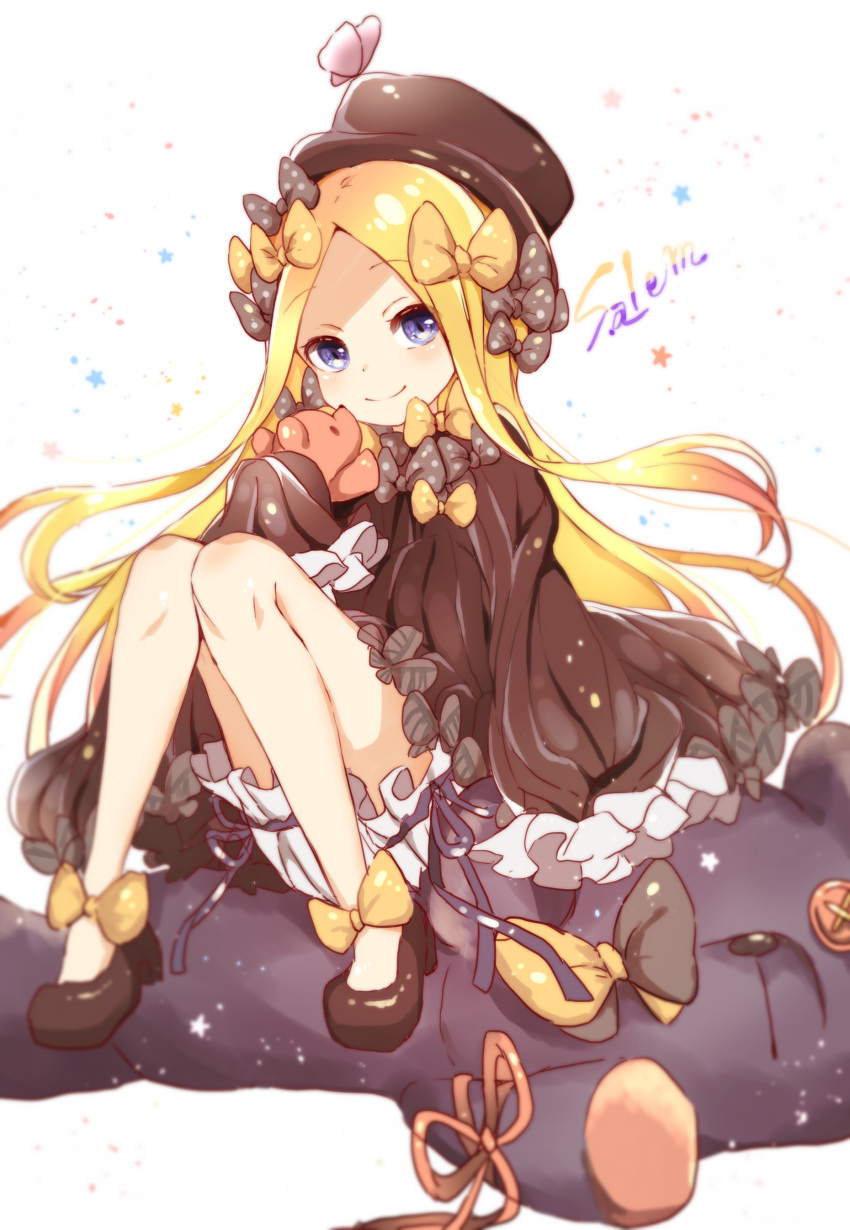 1girl abigail_williams_(fate/grand_order) absurdres bangs black_bow black_dress black_footwear black_hat blonde_hair bloomers bow butterfly closed_mouth commentary_request dress eyebrows_visible_through_hair fate/grand_order fate_(series) hair_bow hands_in_sleeves hat head_tilt high_heels highres hiro_(14806390) holding holding_stuffed_animal long_sleeves looking_at_viewer orange_bow parted_bangs polka_dot polka_dot_bow sitting sitting_on_object smile solo star starry_background stuffed_animal stuffed_toy teddy_bear underwear violet_eyes white_background white_bloomers