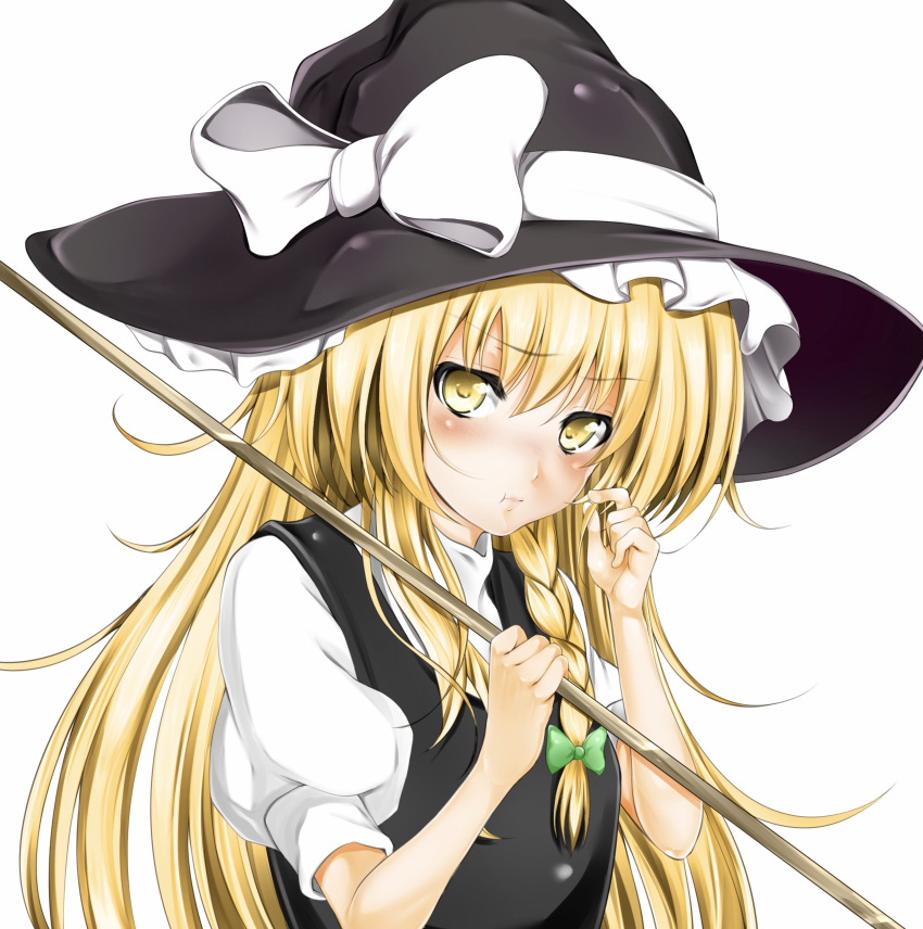 1girl absurdres blonde_hair blush bow braid closed_mouth commentary_request eyebrows_visible_through_hair from_side green_bow hair_between_eyes hair_bow hat head_tilt highres holding imo_(evekelu-111) kirisame_marisa looking_at_viewer playing_with_own_hair puffy_short_sleeves puffy_sleeves shirt short_sleeves side_braid single_braid solo touhou upper_body white_background white_shirt witch witch_hat yellow_eyes