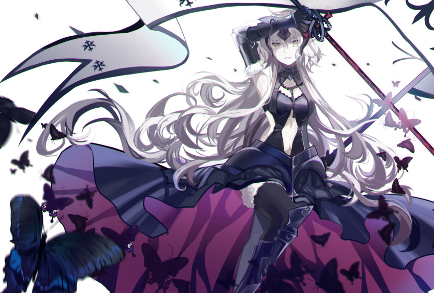 1girl absurdly_long_hair armor armored_boots armored_dress banner black_dress black_gloves black_legwear boots chains cutout dress elbow_gloves fate/grand_order fate_(series) floating_hair fur_trim gloves hair_between_eyes highres holding holding_sword holding_weapon jeanne_d'arc_(alter)_(fate) jeanne_d'arc_(fate)_(all) long_hair navel navel_cutout parted_lips silver_hair simple_background smile solo sword thigh-highs very_long_hair weapon white_background white_skin yellow_eyes zgxuke