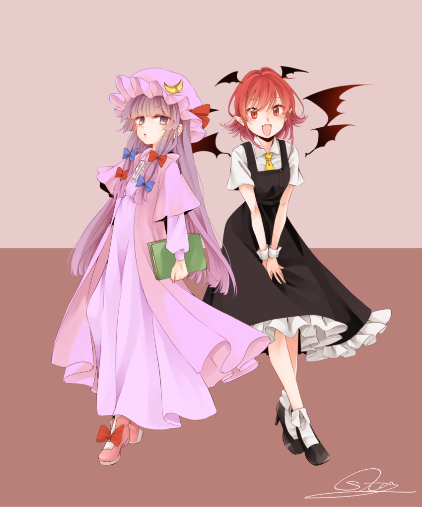 2girls bangs bat_wings black_dress black_footwear blue_bow blunt_bangs book bow capelet crescent crescent_hair_ornament dress full_body hair_bow hair_ornament hat head_wings highres holding koakuma long_sleeves looking_at_viewer mob_cap multiple_girls necktie open_mouth patchouli_knowledge pink_footwear pointy_ears purple_dress purple_hair purple_hat red_bow red_eyes redhead shoe_bow shoes short_sleeves slit_pupils smile socks souta_(karasu_no_ouchi) touhou v_arms violet_eyes white_legwear wing_collar wings wrist_cuffs yellow_neckwear