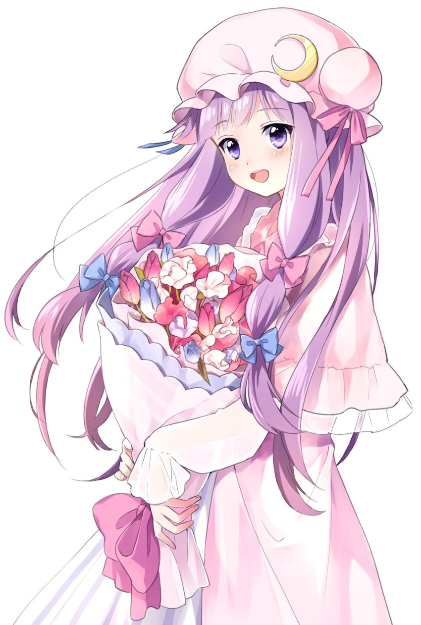 1girl :d bangs blue_ribbon blush bouquet crescent crescent_moon_pin dress eyebrows_visible_through_hair fingernails flower hair_ribbon hat highres holding holding_bouquet long_hair long_sleeves looking_at_viewer mob_cap open_mouth patchouli_knowledge pink_dress pink_hat purple_hair red_ribbon ribbon simple_background smile solo standing touhou tress_ribbon vanilla_(miotanntann) violet_eyes white_background