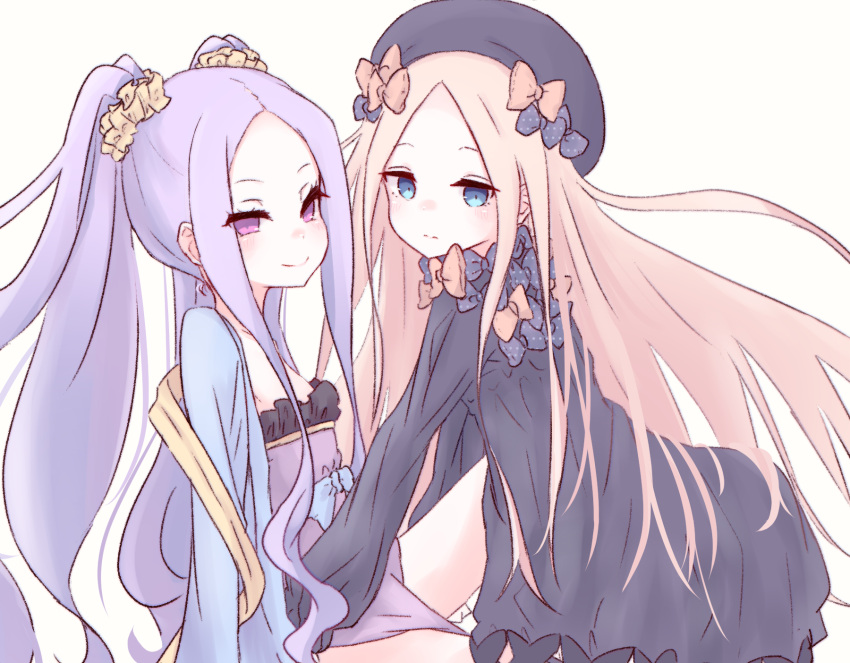 2girls abigail_williams_(fate/grand_order) bangs black_bow black_dress black_hat blonde_hair blue_bow blue_eyes blush bow butterfly chinese_clothes closed_mouth collarbone commentary_request dress fate/grand_order fate_(series) frills hair_ornament hair_scrunchie hands_in_sleeves hanfu hat highres long_hair long_sleeves looking_at_viewer multiple_girls orange_bow parted_bangs pelvic_curtain pink_eyes polka_dot polka_dot_bow purple_hair ruten_(onakasukusuku) scrunchie shawl sidelocks sitting smile tsurime twintails very_long_hair wu_zetian_(fate/grand_order) yellow_scrunchie