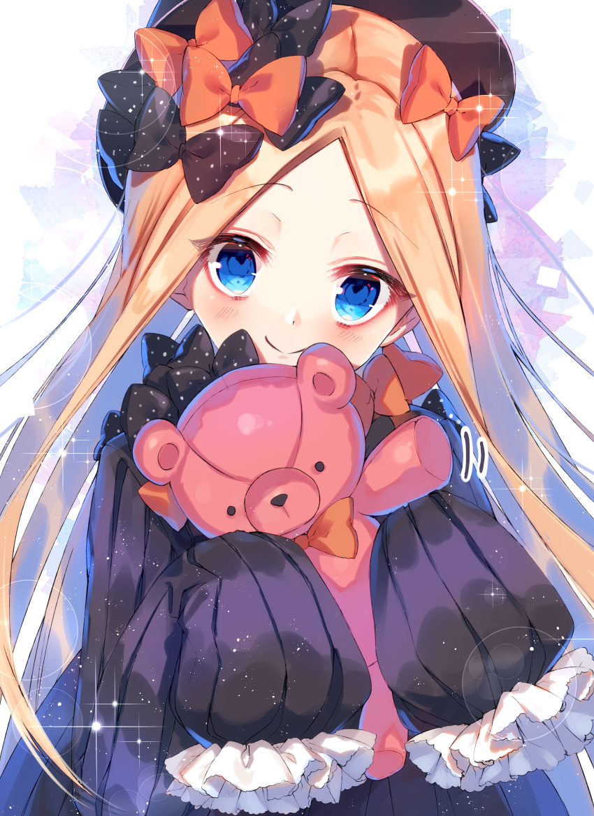 1girl abigail_williams_(fate/grand_order) absurdres bangs black_bow black_dress black_hat blonde_hair blue_eyes blush bow butterfly chano_hinano closed_mouth commentary_request dress eyebrows_visible_through_hair fate/grand_order fate_(series) forehead hair_bow hands_in_sleeves hat head_tilt highres holding holding_stuffed_animal long_sleeves looking_at_viewer orange_bow parted_bangs polka_dot polka_dot_bow smile solo sparkle stuffed_animal stuffed_toy teddy_bear