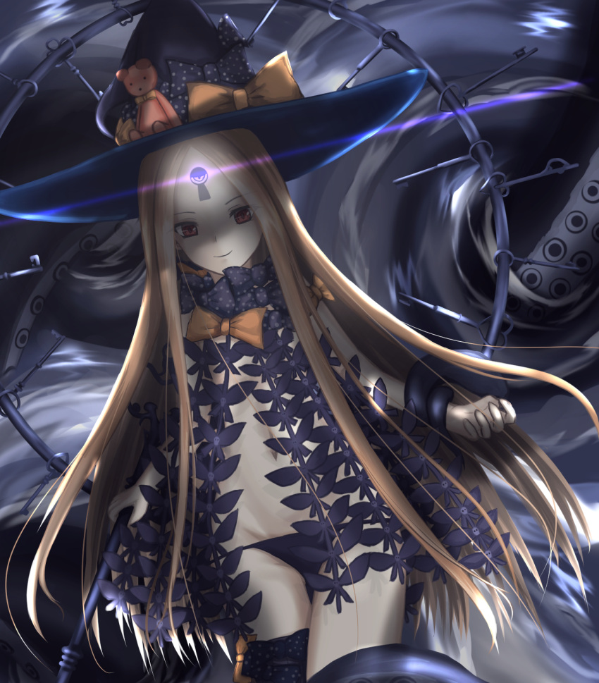 1girl abigail_williams_(fate/grand_order) asymmetrical_legwear bangs black_bow black_hat black_legwear black_panties blonde_hair bow closed_mouth commentary_request dutch_angle fate/grand_order fate_(series) glowing hat hat_bow highres holding key keyhole long_hair looking_at_viewer loots navel orange_bow panties parted_bangs red_eyes revealing_clothes single_thighhigh smile solo string_panties stuffed_animal stuffed_toy suction_cups teddy_bear tentacle thigh-highs topless underwear very_long_hair witch_hat