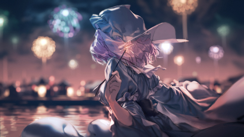1girl aerial_fireworks backlighting blurry chun_lanlanlan depth_of_field fireworks frills from_behind hand_up happy_new_year hat highres holding japanese_clothes kimono light long_sleeves mob_cap new_year night obi outdoors pink_hair saigyouji_yuyuko sash see-through short_hair solo sparkler touhou triangular_headpiece upper_body veil wallpaper water wide_sleeves