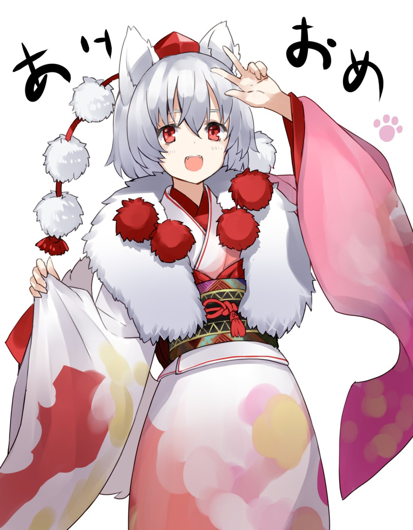 1girl alternate_costume animal_ears arm_up bangs blush cowboy_shot fangs fur_collar hair_between_eyes happy_new_year hat highres inubashiri_momiji japanese_clothes kimono long_sleeves looking_at_viewer new_year nuqura obi open_mouth paw_print pom_pom_(clothes) print_kimono red_eyes red_hat sash short_hair simple_background solo tail tokin_hat touhou translated v white_background white_hair wide_sleeves wolf_ears wolf_tail