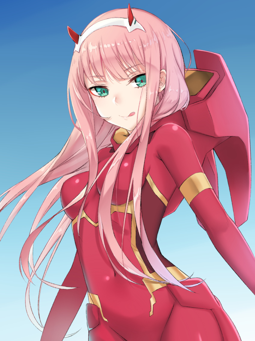 1girl :q aqua_eyes bangs blue_background bodysuit breasts covered_navel darling_in_the_franxx eyebrows_visible_through_hair gradient gradient_background groin hairband highres ivan_wang long_hair looking_at_viewer medium_breasts pink_hair red_bodysuit smile solo tongue tongue_out upper_body zero_two_(darling_in_the_franxx)