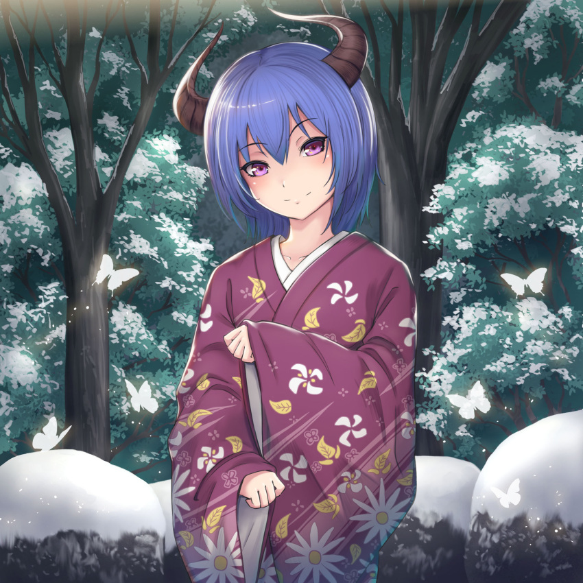 1girl blue_hair blush butterfly day demon_horns eyebrows_visible_through_hair head_tilt highres horns japanese_clothes kimono long_sleeves looking_at_viewer original outdoors purple_kimono sleeves_past_wrists smile snow solo tree violet_eyes wide_sleeves winter yuki7128