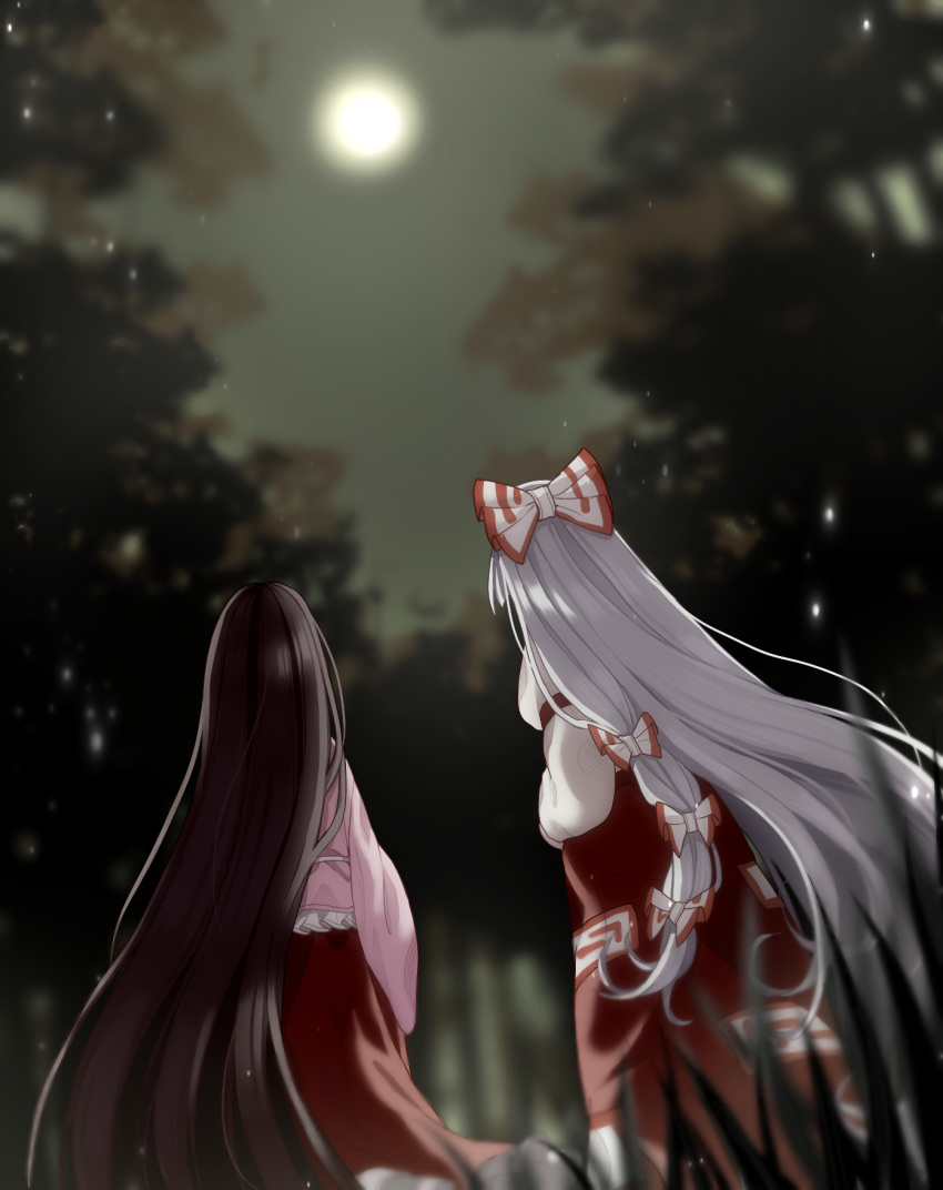 2girls absurdly_long_hair black_hair bow commentary_request from_behind from_below fujiwara_no_mokou full_moon grass hair_bow highres houraisan_kaguya japanese_clothes long_hair long_sleeves looking_up moon multiple_girls ofuda pants red_pants satomachi touhou tree very_long_hair white_hair wide_sleeves