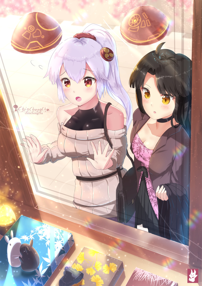 2girls against_glass alternate_costume bag bare_shoulders black_hair blush breasts casual chinchongcha chocolate choker cleavage commentary_request contrapposto fate/grand_order fate_(series) hair_ornament handbag highres katou_danzou_(fate/grand_order) long_hair medium_breasts multiple_girls orange_eyes ponytail silver_hair tomoe_gozen_(fate/grand_order) yellow_eyes