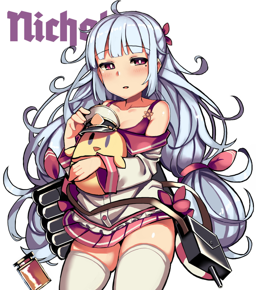 18bit 1girl absurdres azur_lane commentary_request doll_hug highres long_hair looking_at_viewer machinery mole mole_under_eye nicholas_(azur_lane) parted_lips pink_hair pleated_skirt silver_hair simple_background skirt smile solo stuffed_chicken thigh-highs torpedo_tubes turret white_legwear zettai_ryouiki