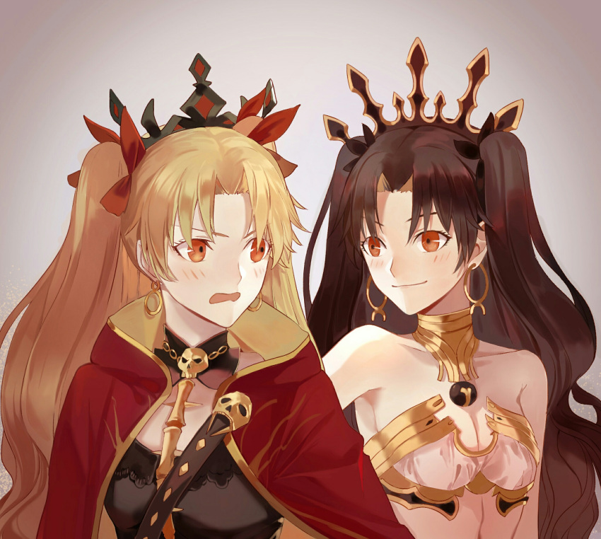 2girls black_ribbon blonde_hair blush breasts brown_hair cape choker cleavage collarbone cowboy_shot earrings ereshkigal_(fate/grand_order) eye_contact fate/grand_order fate_(series) grey_background hair_ornament hair_ribbon highres ishtar_(fate/grand_order) jewelry long_hair looking_at_another medium_breasts midriff multiple_girls open_mouth red_cape red_eyes red_ribbon ribbon simple_background smile standing strapless tohsaka_rin twintails upper_body very_long_hair xinweikun
