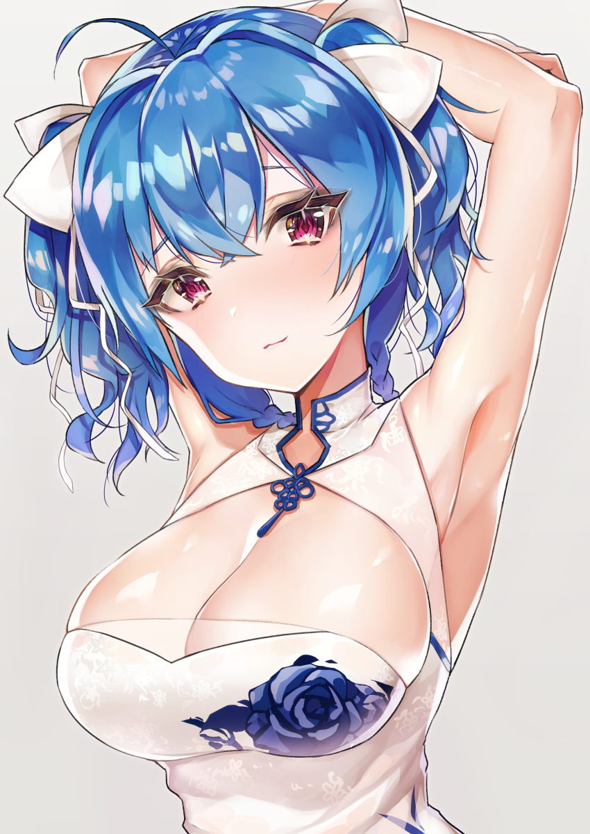 1girl absurdres armpits arms_up azur_lane bangs bare_arms bare_shoulders blue_hair blush bow braid breasts china_dress chinese_clothes cleavage cleavage_cutout closed_mouth commentary_request dress eyebrows_visible_through_hair floral_print grey_background hair_between_eyes hair_bow hair_ribbon head_tilt highres large_breasts print_dress ribbon rose_print simple_background sleeveless sleeveless_dress solo st._louis_(azur_lane) violet_eyes white_bow white_dress white_ribbon yayoichi_(yoruyoru108)