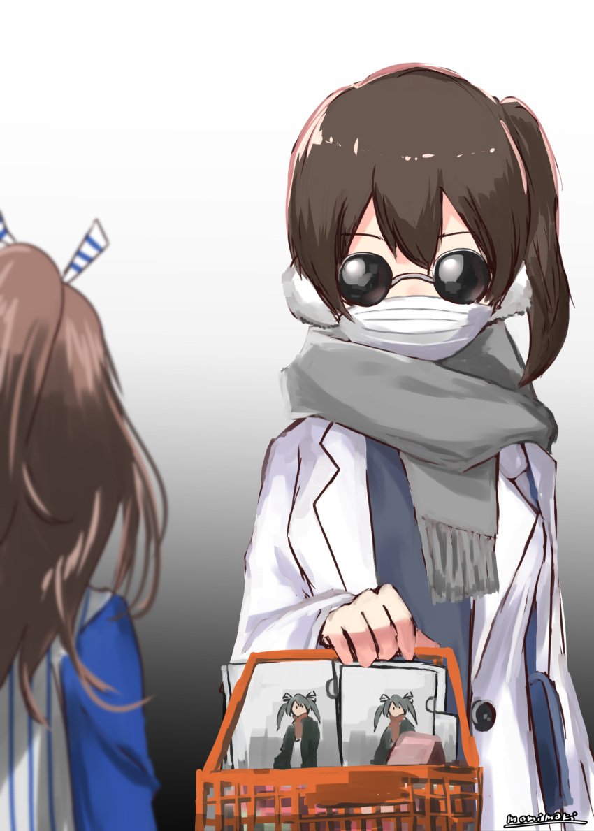 alternate_costume artist_name black_background brown_hair brown_scarf clear_file covered_mouth earmuffs from_behind gradient gradient_background green_jacket grey_scarf hair_ribbon high_ponytail highres jacket kaga_(kantai_collection) kantai_collection lawson long_hair mask momiji_(103) ribbon shopping_basket side_ponytail striped striped_ribbon sunglasses twintails uniform white_background white_jacket zuihou_(kantai_collection) zuikaku_(kantai_collection)