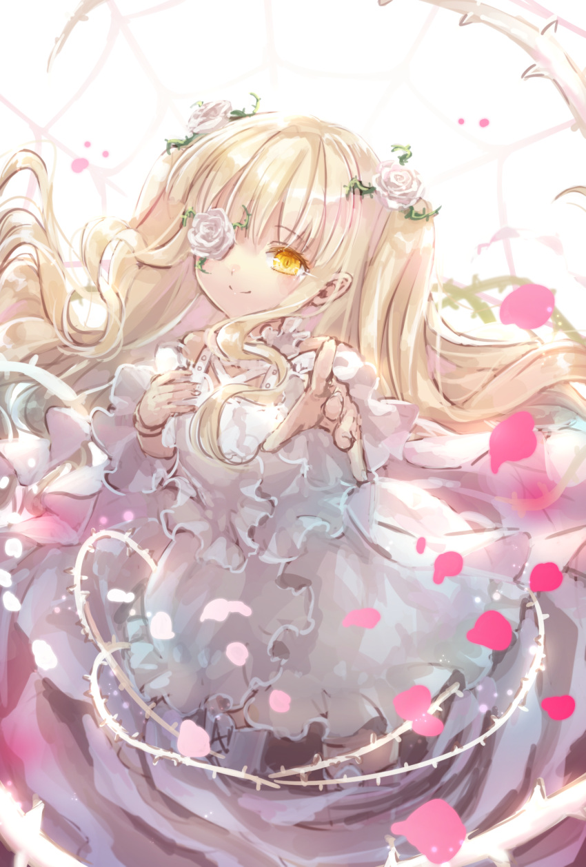 1girl bangs blonde_hair closed_mouth commentary_request dress eyebrows_visible_through_hair fingernails flower hair_between_eyes hair_flower hair_ornament head_tilt highres kirakishou long_hair looking_at_viewer outstretched_arm petals rose rozen_maiden sidelocks smile solo thorns very_long_hair white_dress white_flower white_rose yellow_eyes yumeichigo_alice