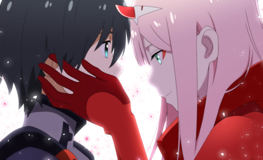 1boy 1girl aqua_eyes black_hair close-up darling_in_the_franxx eye_contact eyeshadow from_side hairband hand_on_another's_cheek hand_on_another's_face hetero hiro_(darling_in_the_franxx) horns light_particles long_hair looking_at_another maiko_(mimi) makeup pink_hair profile sidelocks simple_background upper_body white_background white_hairband zero_two_(darling_in_the_franxx)