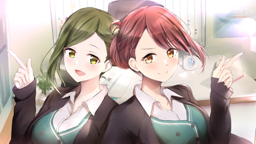 2girls alternate_hairstyle chair collared_shirt commentary_request cosplay cup desk dress_shirt folded_ponytail green_eyes green_hair hair_ornament hairclip highres idolmaster idolmaster_shiny_colors index_finger_raised matching_hairstyle matching_outfit mug multiple_girls nanakusa_hazuki nanakusa_hazuki_(cosplay) neofreet oosaki_tenka plant potted_plant redhead shirt yellow_eyes