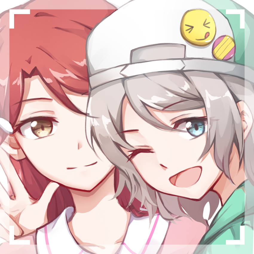 &gt;_&lt; 2girls :q ;d backwards_hat badge bangs brown_eyes button_badge closed_mouth eyebrows_visible_through_hair gemi_25 grey_hair hair_ornament hairclip hat highres long_hair looking_at_viewer love_live! love_live!_sunshine!! multiple_girls one_eye_closed open_mouth redhead sakurauchi_riko shiny shiny_hair short_hair smile smiley_face swept_bangs tongue tongue_out upper_body viewfinder watanabe_you white_hat