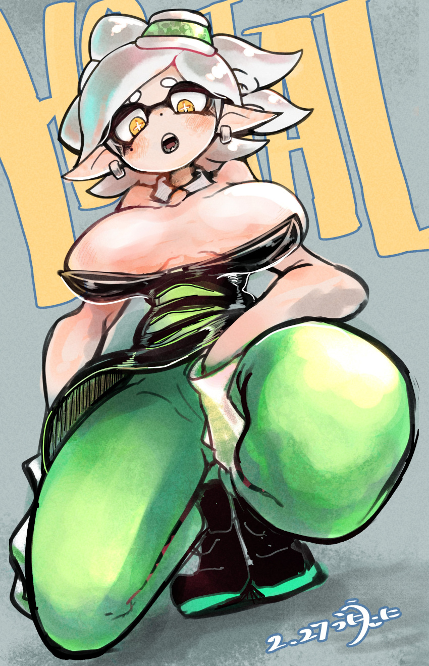 +_+ 1girl :o absurdres blush breasts breasts_apart domino_mask dress earrings fang full_body gloves green_legwear highres hotaru_(splatoon) jewelry large_breasts looking_at_viewer mask mole mole_under_eye pantyhose pointy_ears solo splatoon splatoon_1 strapless strapless_dress symbol-shaped_pupils yellow_eyes