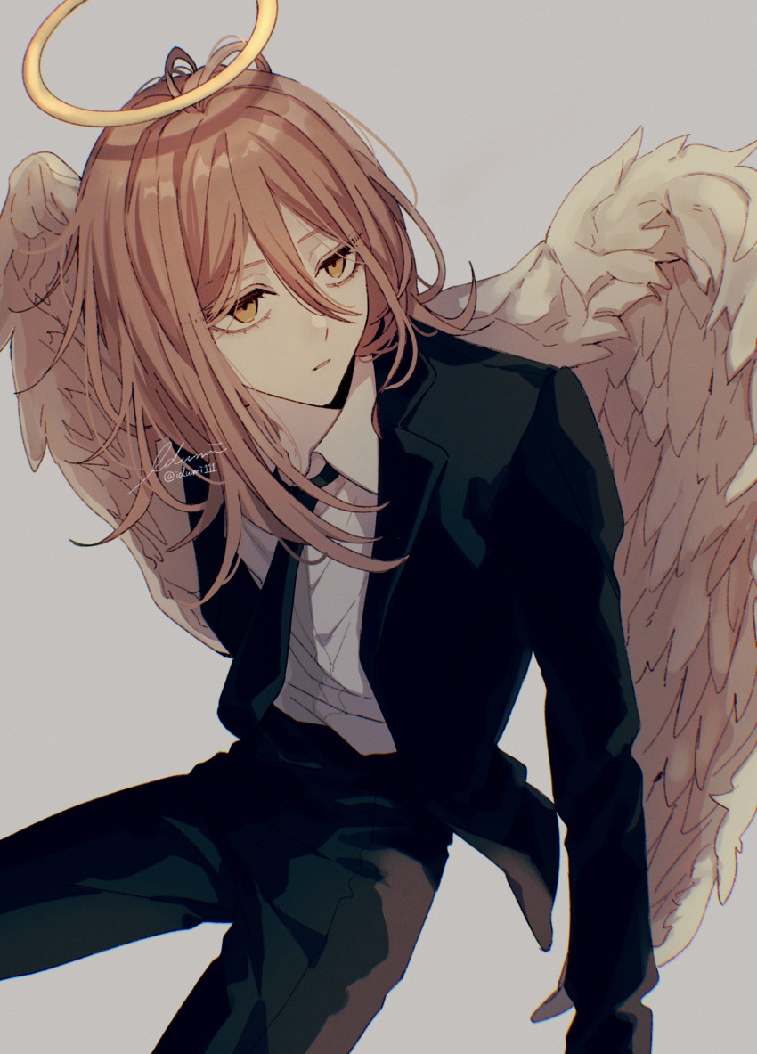 1boy angel_devil_(chainsaw_man) angel_wings artist_name bangs black_jacket black_necktie black_pants brown_eyes chainsaw_man closed_mouth collared_jacket collared_shirt formal grey_background grey_shirt hair_between_eyes half-closed_eyes halo highres izumi_(kisshot1126) jacket long_sleeves looking_to_the_side male_focus medium_hair necktie open_clothes open_jacket otoko_no_ko pants pink_hair shirt simple_background sitting solo suit suit_jacket teeth wings