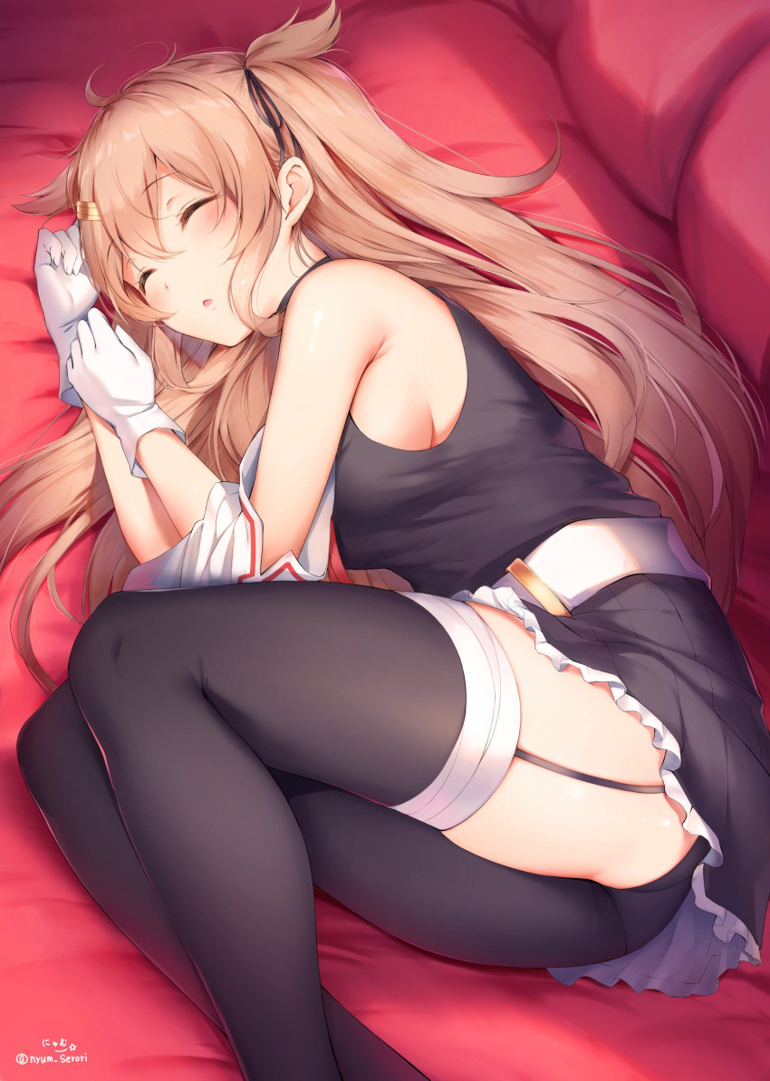 1girl ahoge ass asymmetrical_clothes black_legwear black_skirt breasts closed_eyes frilled_skirt frills gloves hair_ornament hairclip highres kantai_collection light_brown_hair long_hair lying medium_breasts murasame_(kantai_collection) nyum on_bed on_side pleated_skirt remodel_(kantai_collection) sideboob single_garter_strap single_thighhigh skirt sleeping solo thigh-highs twitter_username two_side_up very_long_hair white_belt white_gloves