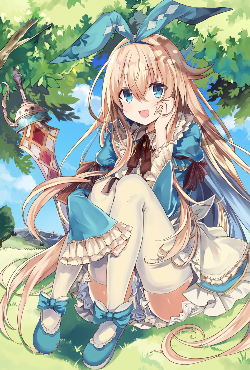 1girl absurdres alice_(grimms_notes) alice_(wonderland) alice_in_wonderland blonde_hair blue_dress blue_eyes blue_footwear dress grimms_notes hand_on_own_face highres knees_on_chest long_hair open_mouth outdoors retsuto ribbon shoes sitting smile solo sword thigh-highs tree very_long_hair weapon white_legwear