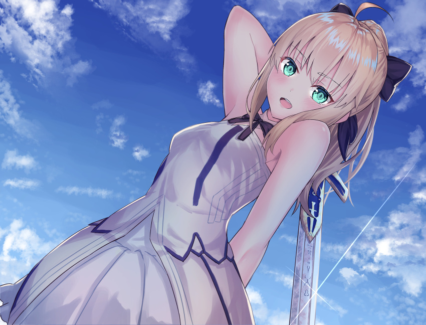 1girl :d absurdres ahoge aqua_eyes arm_behind_back arm_up armpits artoria_pendragon_(all) bangs bare_arms bare_shoulders black_bow blonde_hair blue_sky bow caliburn clouds day dress dutch_angle eyebrows_visible_through_hair fate/grand_order fate_(series) glint hair_bow highres holding holding_sword holding_weapon long_hair looking_at_viewer muragaki_(sgxx4878) open_mouth outdoors round_teeth saber_lily shiny shiny_hair sidelocks sky sleeveless sleeveless_dress smile solo sword teeth upper_body weapon white_dress