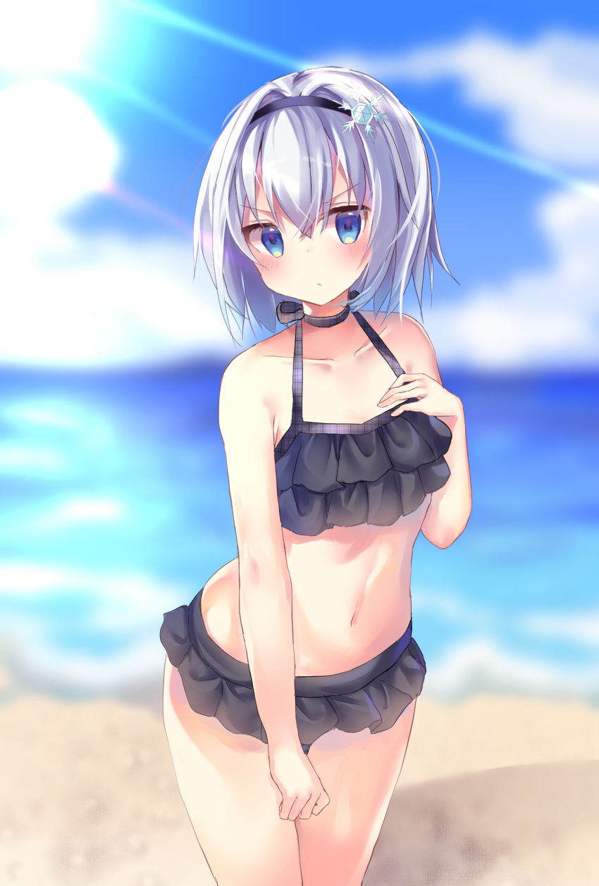 1girl bangs bare_arms bare_shoulders bikini black_bikini black_hairband blue_eyes blue_sky blurry blurry_background blush closed_mouth clouds collarbone commentary_request day depth_of_field eyebrows_visible_through_hair hair_between_eyes hair_ornament hairband highres navel outdoors ryuuou_no_oshigoto! silver_hair sky snowflake_hair_ornament solo sora_ginko swimsuit tsuruse