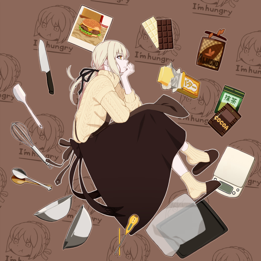 1girl amase_(yagami666) artoria_pendragon_(all) black_apron chocolate fate/grand_order fate_(series) food full_body hair_ribbon hamburger housewife pale_skin ponytail ribbon saber_alter slippers solo sweater turtleneck turtleneck_sweater yellow_eyes