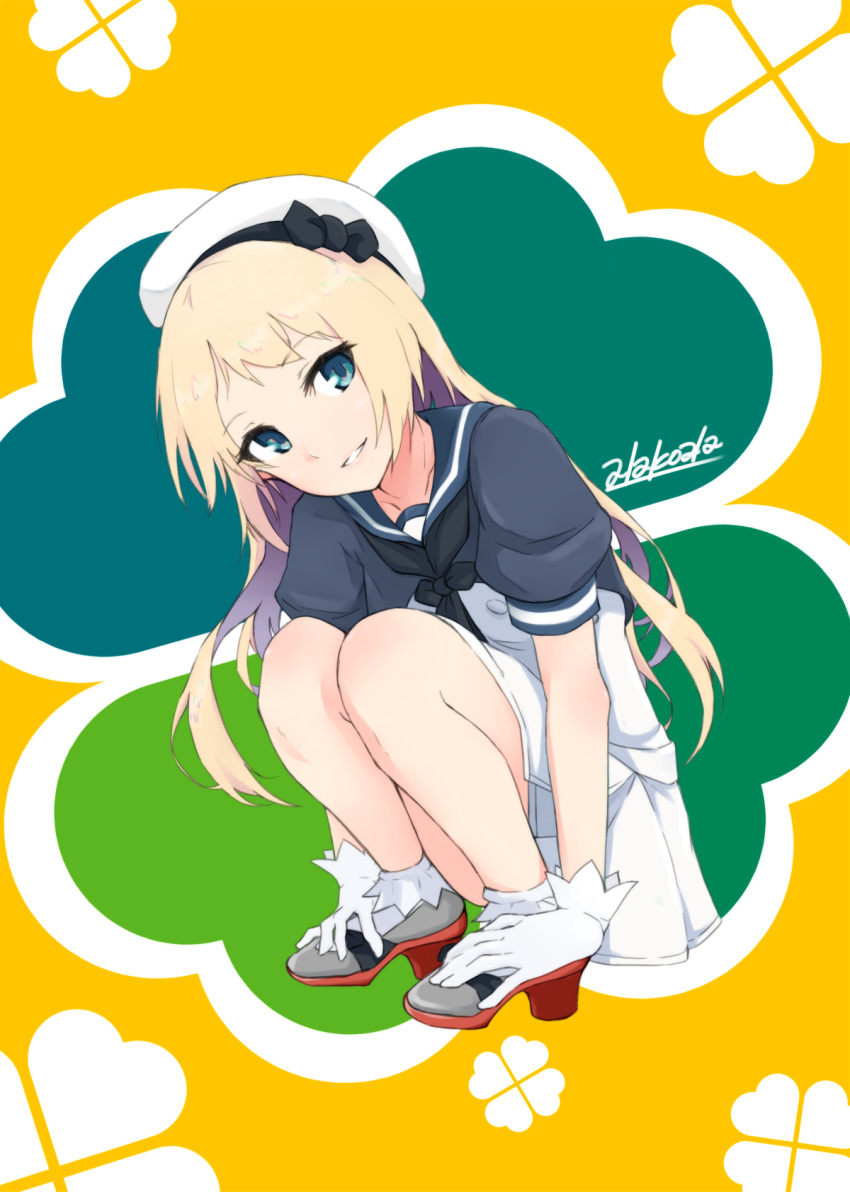 1girl alakoala_shoushou blonde_hair blue_eyes blue_sailor_collar clover dress four-leaf_clover full_body gloves hat highres jervis_(kantai_collection) kantai_collection long_hair looking_at_viewer mary_janes multicolored multicolored_background parted_lips sailor_collar sailor_dress sailor_hat shoes short_sleeves solo squatting white_dress white_gloves white_hat yellow_background