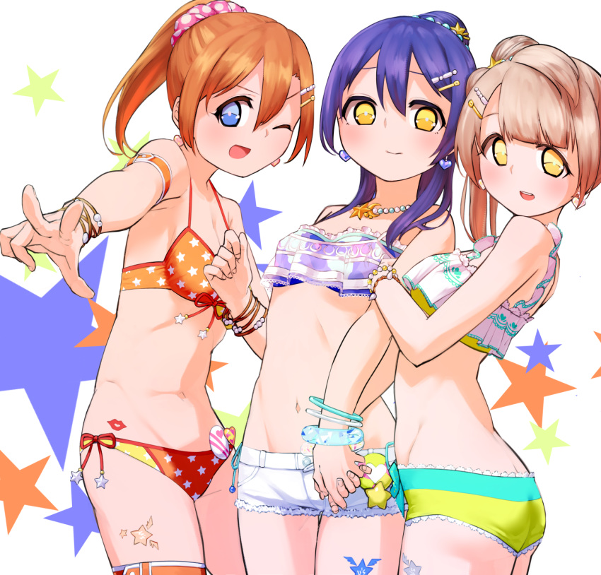 3girls alternate_hairstyle bikini blue_eyes blue_hair bracelet closed_mouth commentary_request cowboy_shot earrings girl_sandwich goe_(g-o-e) grey_hair hair_between_eyes hair_ornament hairclip hand_holding highres interlocked_fingers jewelry kousaka_honoka long_hair looking_at_viewer love_live! love_live!_school_idol_project minami_kotori multiple_girls navel necklace one_eye_closed open_mouth orange_hair ponytail sandwiched shorts side-tie_bikini sonoda_umi swimsuit yellow_eyes