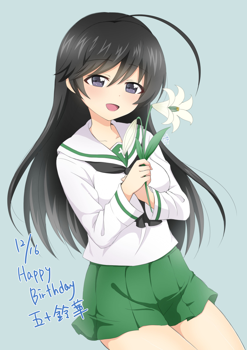 1girl :d absurdres ahoge artist_name bangs black_eyes black_hair black_neckwear blouse character_name commentary cowboy_shot daffodil dated eyebrows_visible_through_hair flower girls_und_panzer green_background green_skirt happy_birthday highres holding holding_flower invisible_chair isuzu_hana long_hair long_sleeves looking_at_viewer miniskirt neckerchief ooarai_school_uniform open_mouth parda_siko pleated_skirt school_uniform serafuku signature simple_background sitting skirt smile solo white_blouse