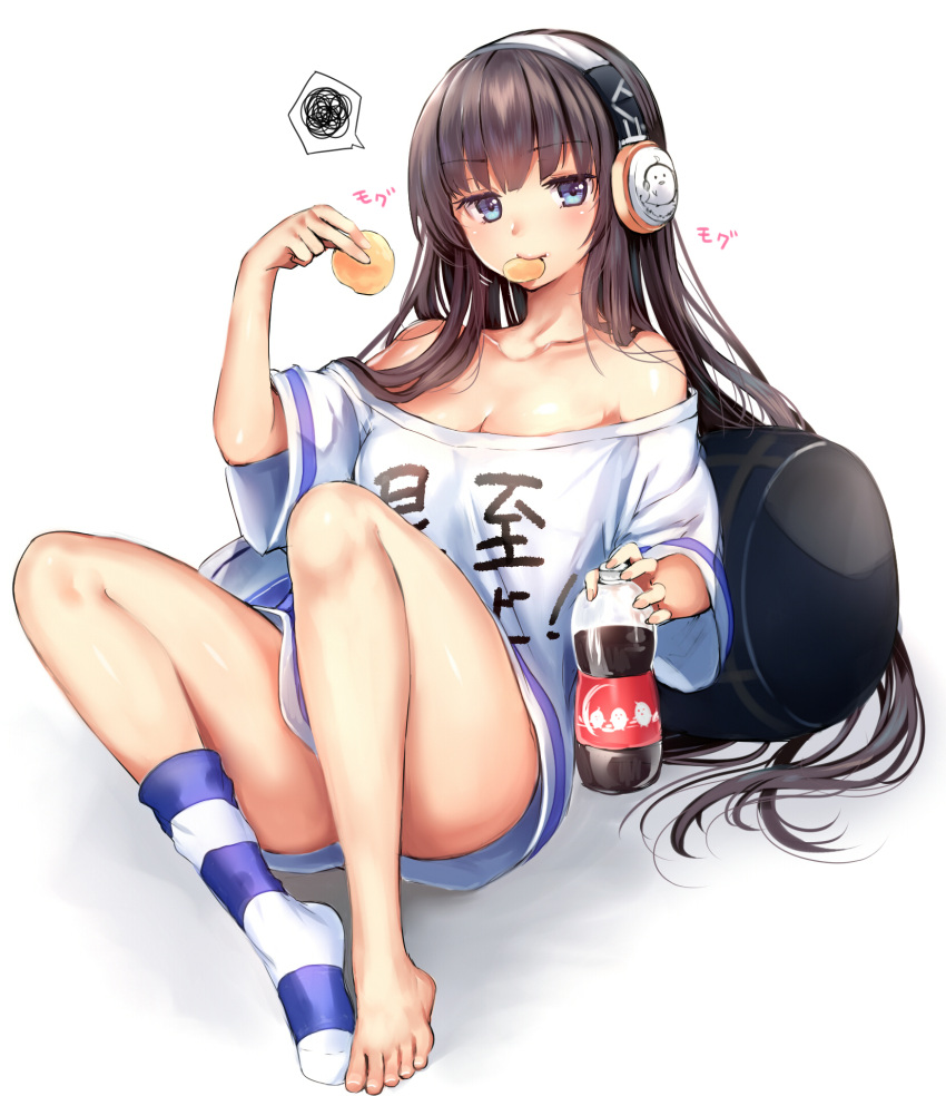 1girl azur_lane bangs bare_legs bare_shoulders black_hair blue_eyes blue_legwear blush breasts cleavage closed_mouth clothes_writing coca-cola collarbone eyebrows_visible_through_hair food food_in_mouth full_body headphones highres holding holding_food jitome long_hair long_island_(azur_lane) looking_at_viewer mouth_hold off-shoulder_shirt pillow senbei shirt simple_background single_sock socks soda_bottle solo spoken_squiggle squiggle striped striped_legwear thighs toes tsukiriran white_background