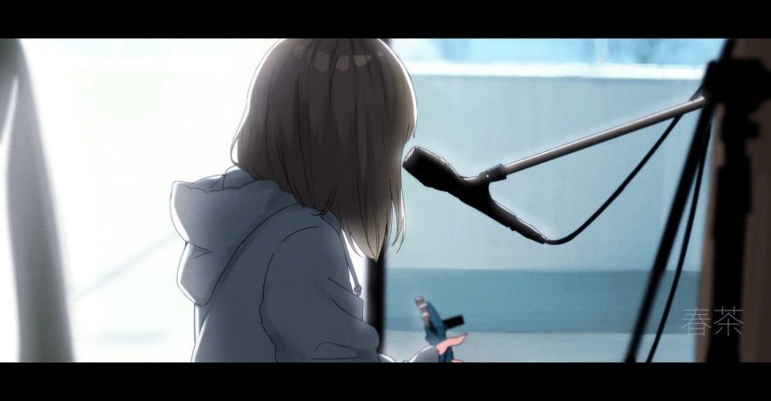 1girl blurry blurry_background brown_hair character_request commentary_request electric_guitar guitar highres holding holding_instrument hood hood_down hoodie instrument letterboxed microphone_stand photo-referenced real_life sky_(freedom) solo upper_body