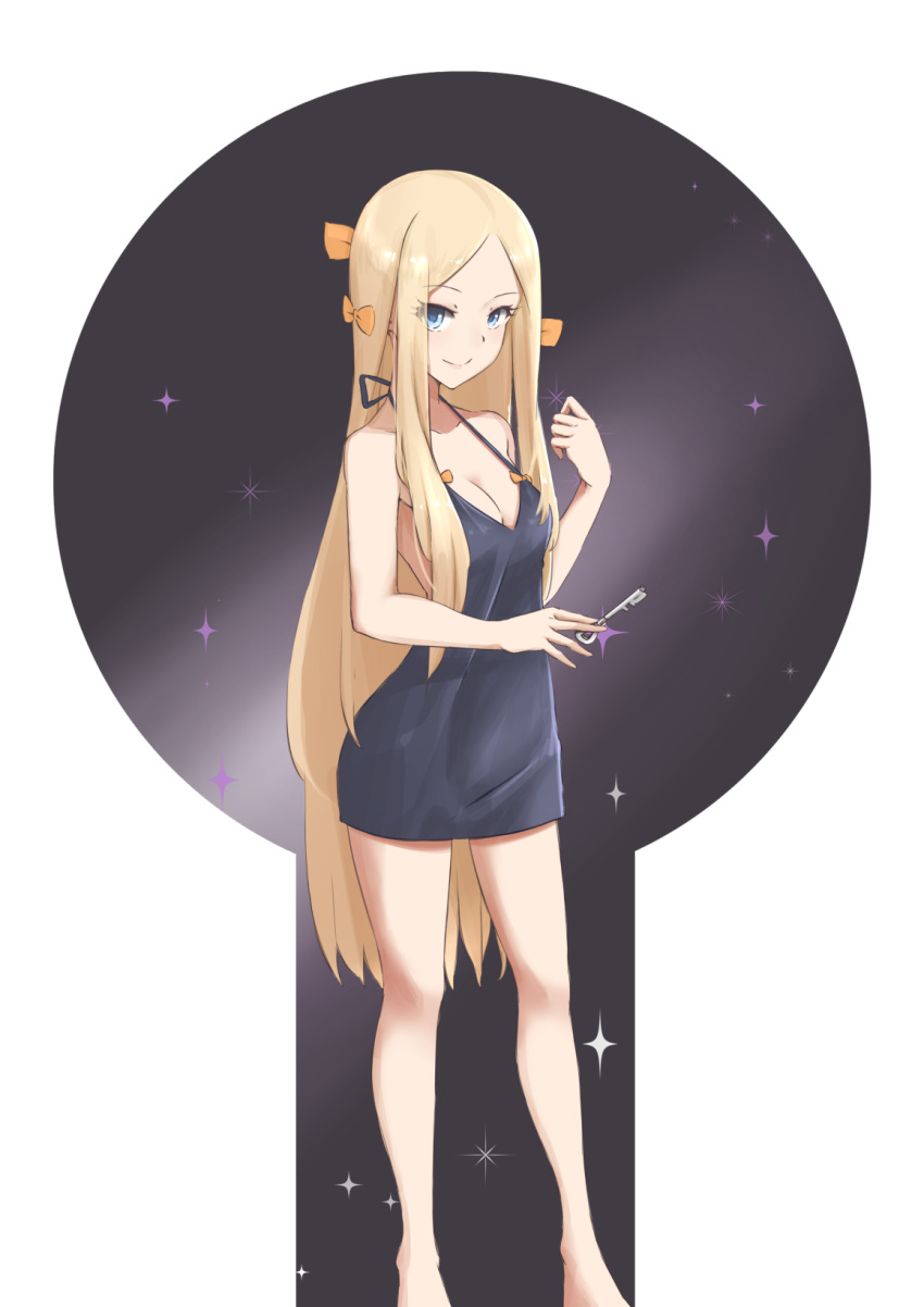 1girl abigail_williams_(fate/grand_order) bangs bare_arms bare_shoulders barefoot black_dress blonde_hair blue_eyes bow breasts cleavage collarbone commentary_request dress fate/grand_order fate_(series) hair_bow highres holding holding_key jilu key keyhole long_hair medium_breasts orange_bow parted_bangs short_dress sleeveless sleeveless_dress solo sparkle standing very_long_hair