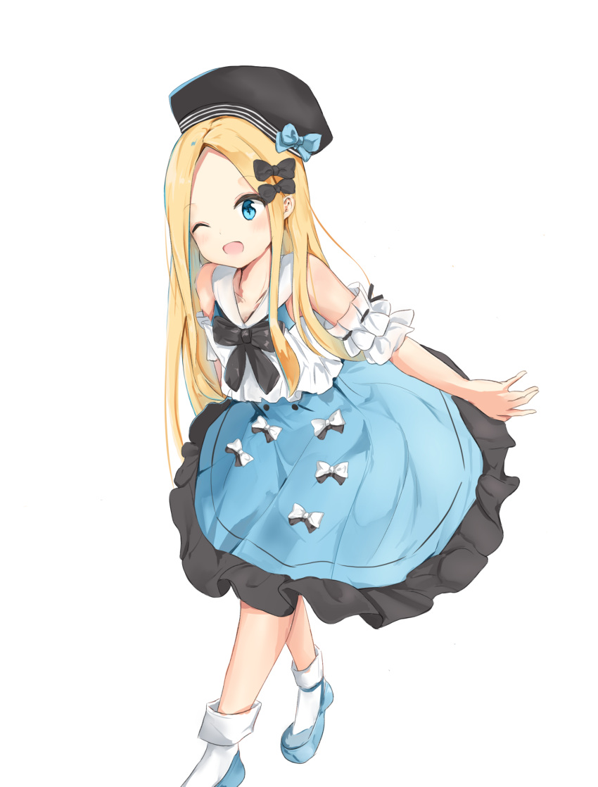 1girl ;d abigail_williams_(fate/grand_order) absurdres bangs bare_shoulders beret black_bow black_hat blonde_hair blue_bow blue_dress blue_eyes blue_footwear blush bow collarbone commentary_request dress fate/grand_order fate_(series) forehead hair_bow hat hat_bow highres leaning_forward long_hair looking_at_viewer one_eye_closed open_mouth parted_bangs shoes simple_background smile socks solo standing very_long_hair white_background white_bow white_legwear yukaa