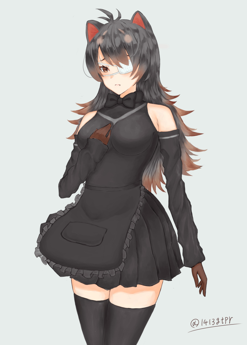 1girl absurdres animal_ears australian_devil_(kemono_friends) bare_shoulders black_bow black_hair black_legwear black_skirt bow bowtie breasts brown_eyes brown_gloves brown_hair commentary_request cowboy_shot detached_sleeves eyepatch fang_out frown gloves hand_on_own_chest highres kemono_friends large_breasts long_hair medical_eyepatch multicolored_hair pleated_skirt simple_background skirt solo thigh-highs twitter_username yamamiya_saki zettai_ryouiki