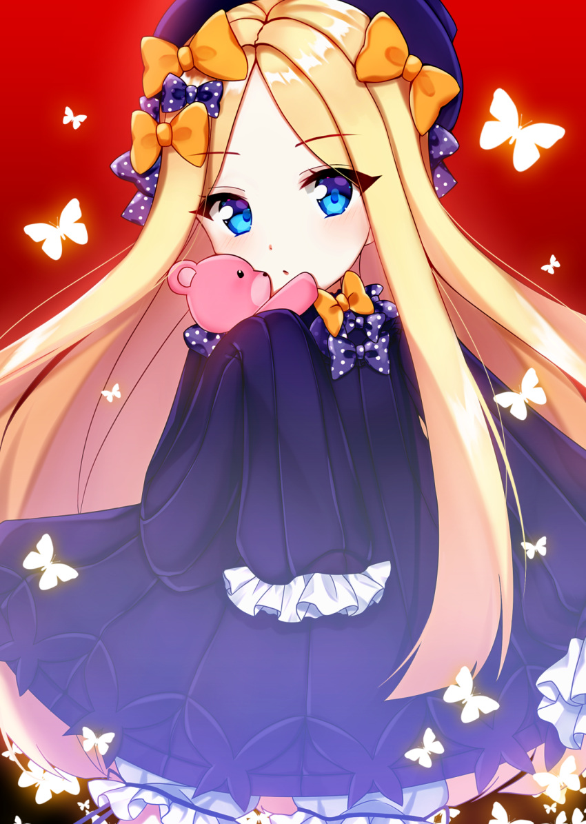 1girl abigail_williams_(fate/grand_order) bangs black_bow black_dress black_hat blonde_hair bloomers blue_eyes blush bow butterfly closed_mouth commentary_request dress eyebrows_visible_through_hair fate/grand_order fate_(series) forehead hair_bow hat highres insect long_hair long_sleeves looking_at_viewer mamel_27 object_hug orange_bow parted_bangs polka_dot polka_dot_bow red_background sleeves_past_fingers sleeves_past_wrists solo stuffed_animal stuffed_toy teddy_bear underwear very_long_hair white_bloomers