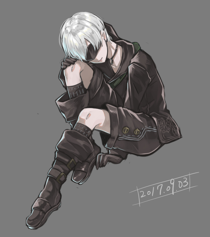 1boy between_legs black_choker black_footwear black_gloves black_jacket black_legwear black_shorts blindfold boots choker collar collarbone gloves hand_between_legs head_on_knees highres jacket nier_(series) nier_automata short_hair shorts silver_hair sitting socks solo user_fmwk3744 yorha_no._9_type_s