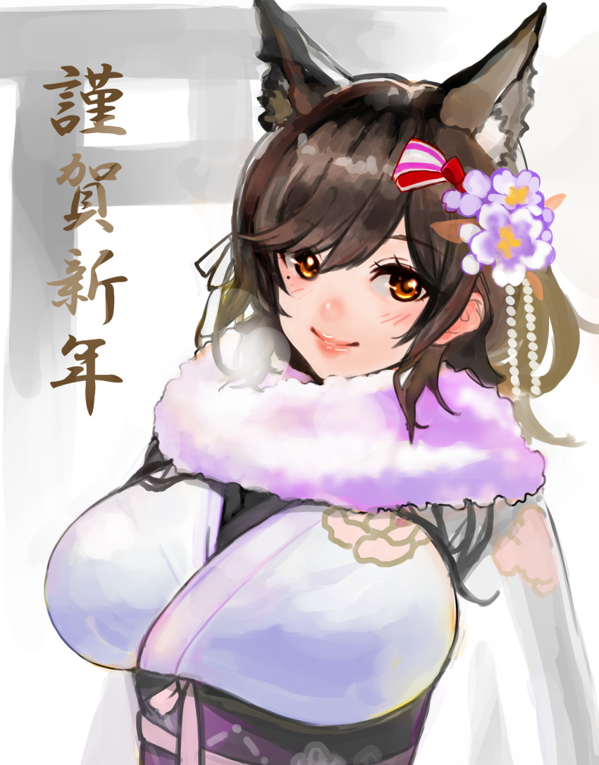 1girl animal_ears atago_(azur_lane) azur_lane bangs black_hair blush breasts dog_ears eyebrows eyebrows_visible_through_hair eyelashes floral_print flower hair_flower hair_ornament highres japanese_clothes kimono large_breasts lips long_sleeves mole mole_under_eye obi orange_eyes pink_lips sash scarf smile solo soranaka_ame swept_bangs torii upper_body white_kimono white_scarf